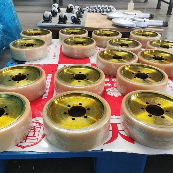 AGV重型聚氨酯包胶轮