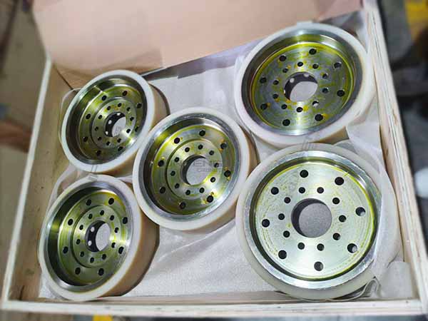 高速过山车聚氨酯导向轮