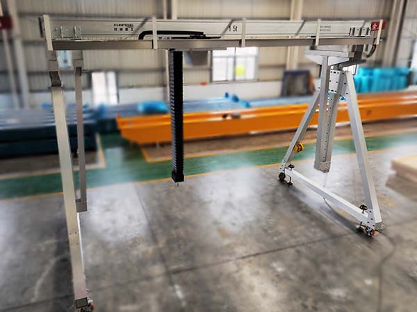 铝合金无轨万向移动龙门架